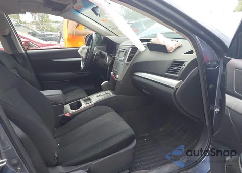 2014 Subaru Legacy 2.5I Premium z USA, uszkodzony, nr VIN 4S3BMBC65E3029556